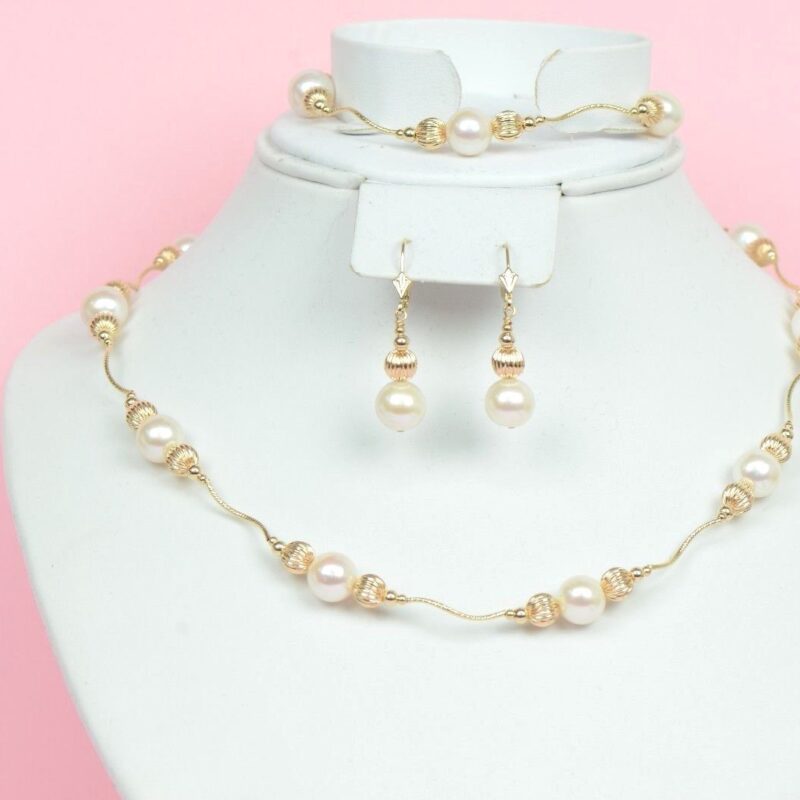 14k Gold Charming Genuine White Pearls Necklace Bracelet Earrings Set