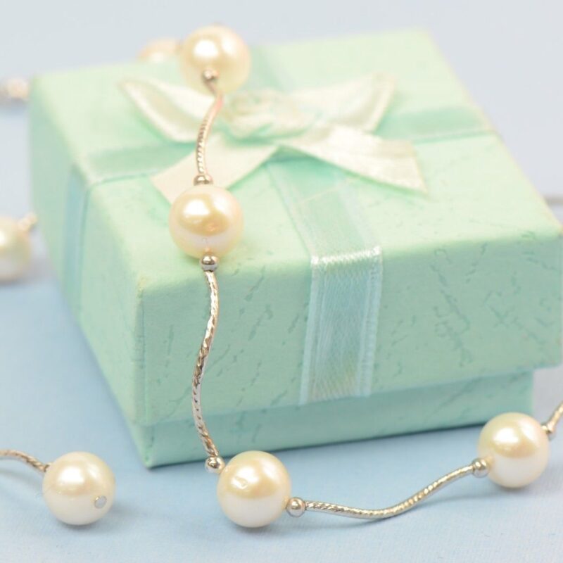 14k White Gold Charming Beautiful Genuine White Pearls Set