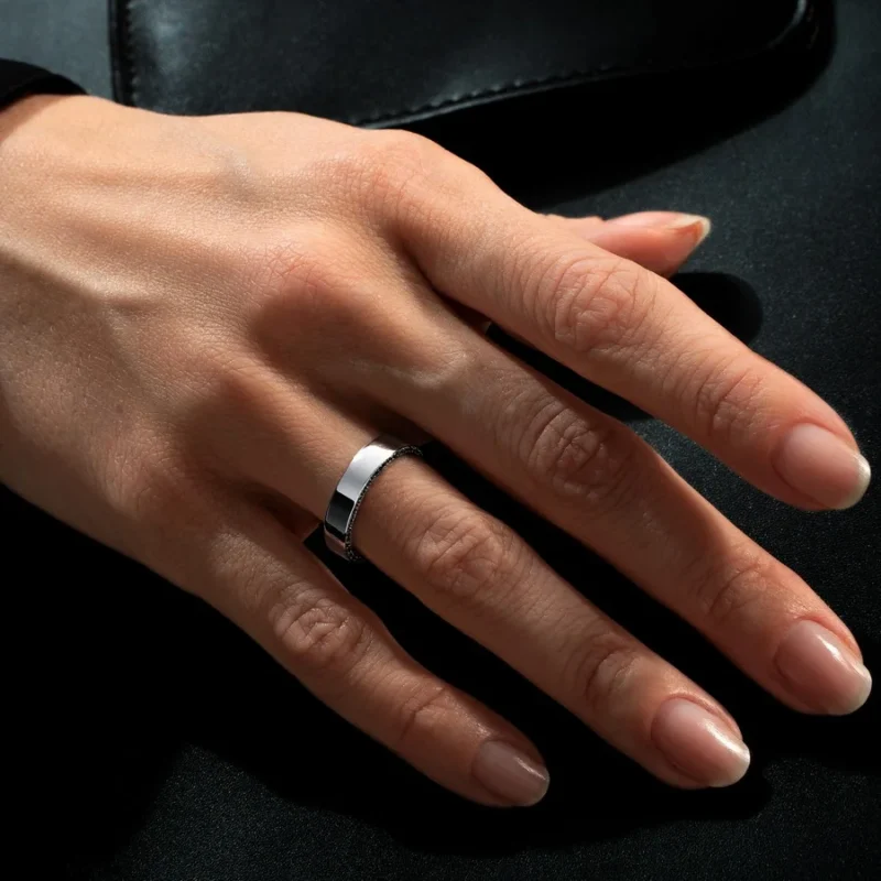 Platinum Wedding Band with Black Diamonds – 950 Platinum, 4.3 mm, 0.67 ct, Free Engraving