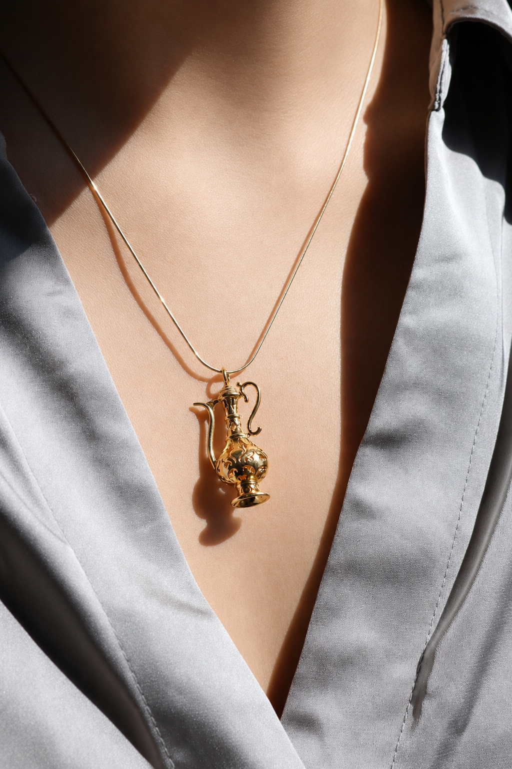 18K Gold Kubachi Pitcher Pendant — Handcrafted - Image 2